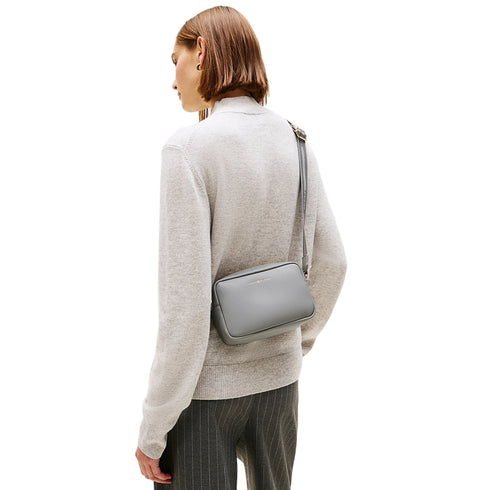 Borsa Donna Camera in similpelle, dal design minimal, con chiusura zip